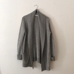 RD Style like new cozy sweater